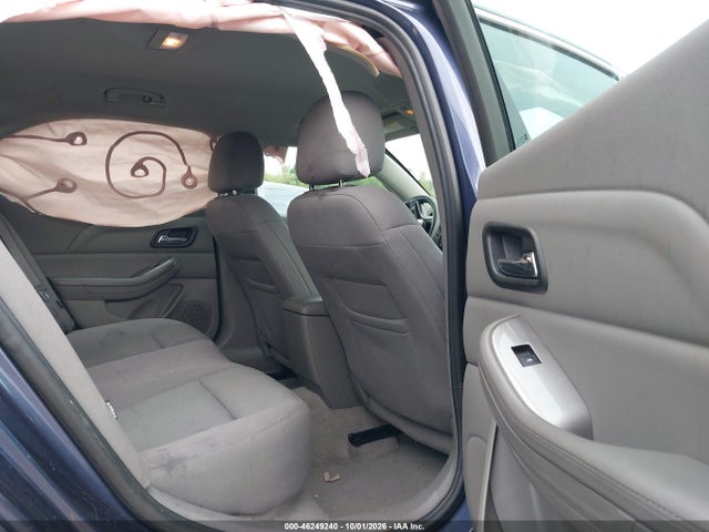 46249240 :رقم المزاد ، 1G11A5SL3FF233682 vin ، 2015 Chevrolet Malibu 1fl مزاد بيع