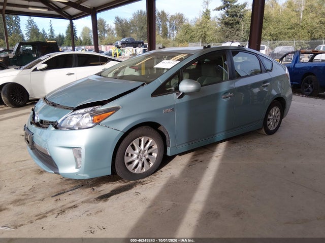 Toyota PRIUS PLUG-IN 2015 JTDKN3DP6F3065414 Image 2
