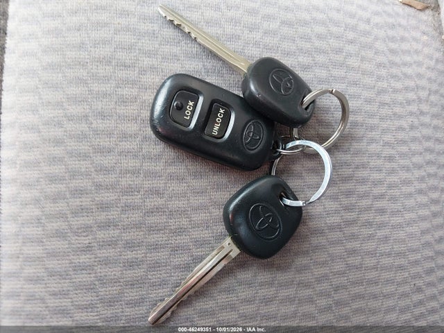 46249351 :رقم المزاد ، 2T1BR32E95C396435 vin ، 2005 Toyota Corolla Le مزاد بيع