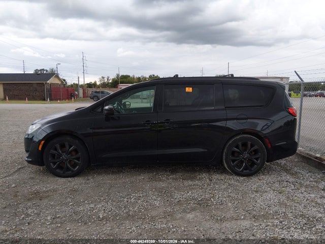 Продаж на аукціоні авто 2018 Chrysler Pacifica Touring L, vin: 2C4RC1BG1JR261966, номер лоту: 46249399