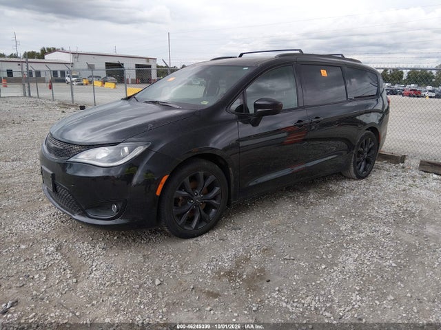 Продаж на аукціоні авто 2018 Chrysler Pacifica Touring L, vin: 2C4RC1BG1JR261966, номер лоту: 46249399