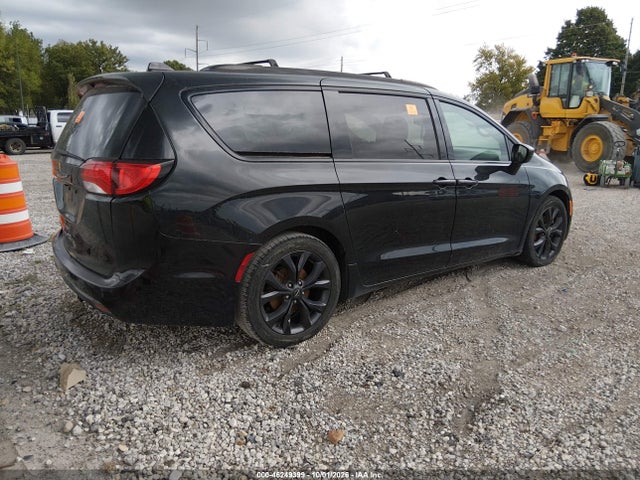 Продаж на аукціоні авто 2018 Chrysler Pacifica Touring L, vin: 2C4RC1BG1JR261966, номер лоту: 46249399