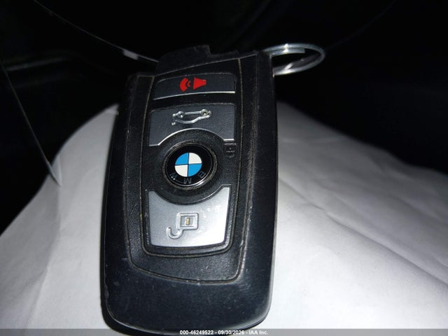 BMW 320i 2018 WBA8A9C55JAH12849 Image 11