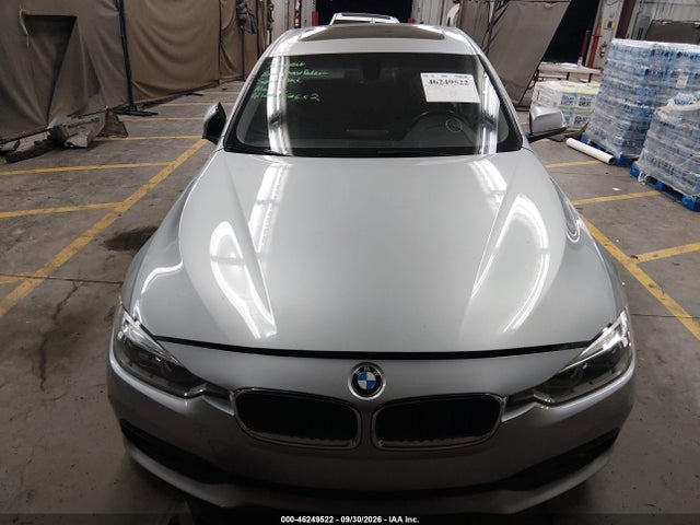 BMW 320i 2018 WBA8A9C55JAH12849 Image 12