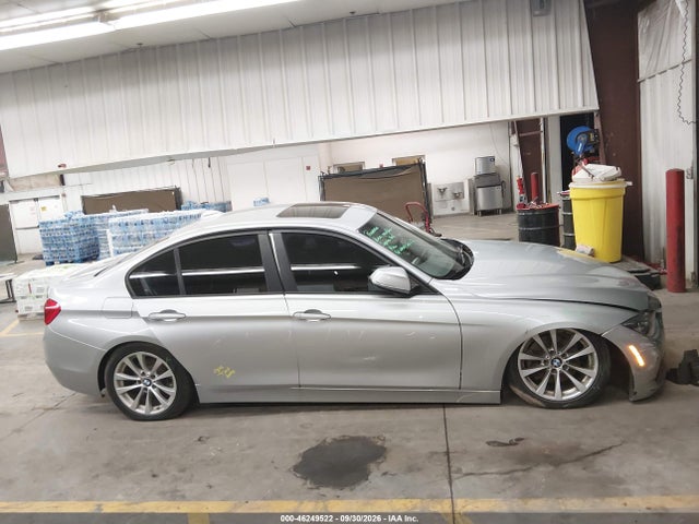 BMW 320i 2018 WBA8A9C55JAH12849 Image 13