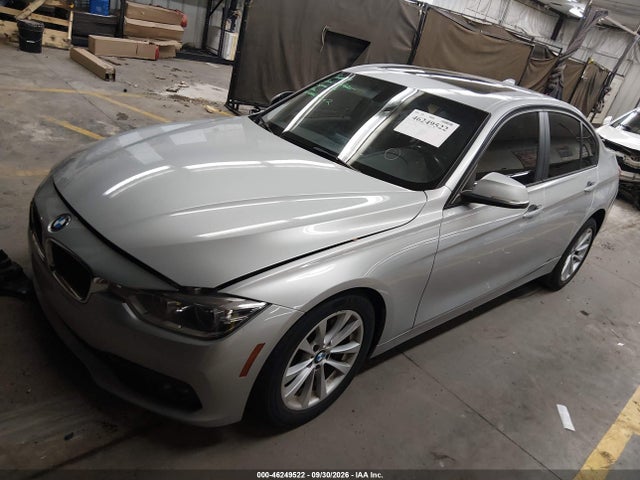 BMW 320i 2018 WBA8A9C55JAH12849 Image 2