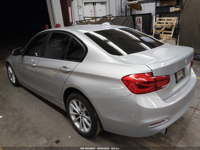BMW 320i 2018 WBA8A9C55JAH12849 Image 3