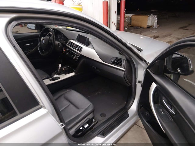 BMW 320i 2018 WBA8A9C55JAH12849 Image 5