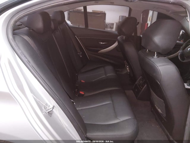 BMW 320i 2018 WBA8A9C55JAH12849 Image 8