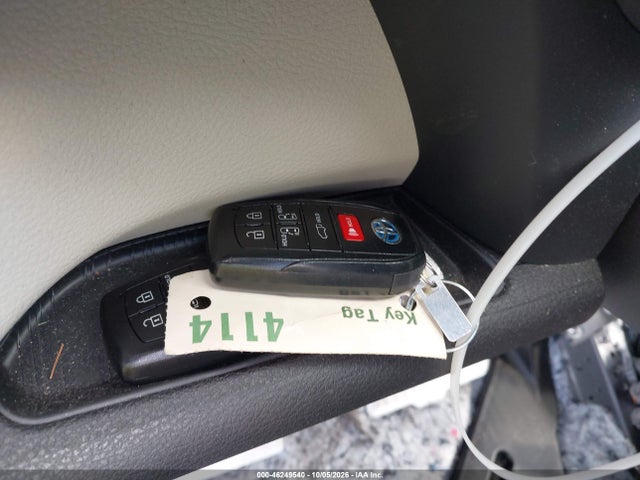 Продажа на аукционе авто 2025 Toyota Sienna Limited, vin: 5TDZSKFC2SS177633, номер лота: 46249540
