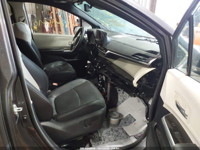 Продажа на аукционе авто 2025 Toyota Sienna Limited, vin: 5TDZSKFC2SS177633, номер лота: 46249540