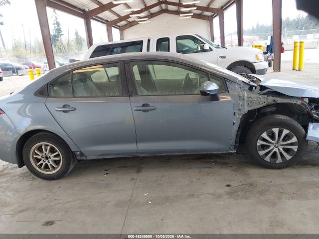 Toyota Corolla Hybrid Le 2021 JTDEAMDEXMJ004248 Image 13