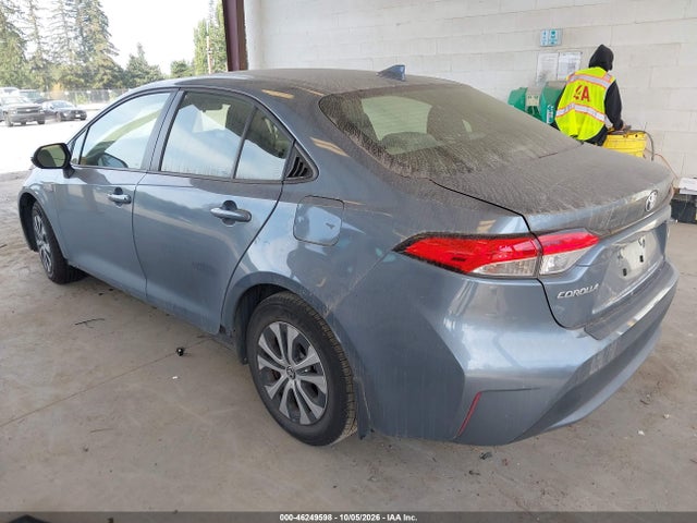 Toyota Corolla Hybrid Le 2021 JTDEAMDEXMJ004248 Image 3