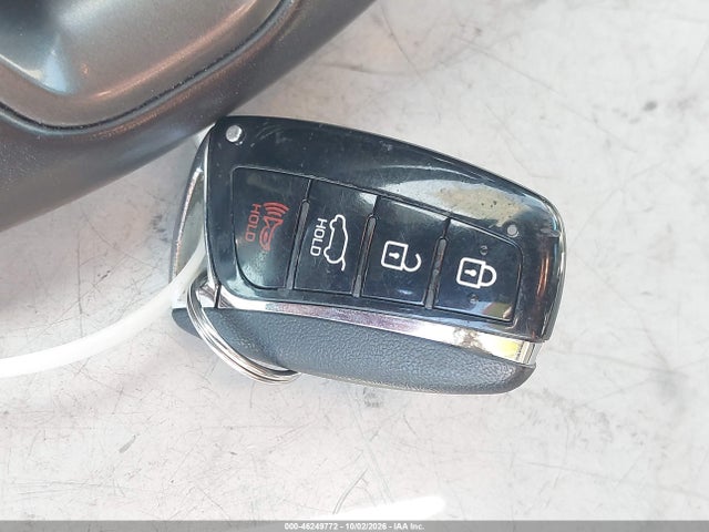 Продаж на аукціоні авто 2016 Hyundai Santa Fe Sport 2.4l, vin: 5XYZU3LB3GG328186, номер лоту: 46249772