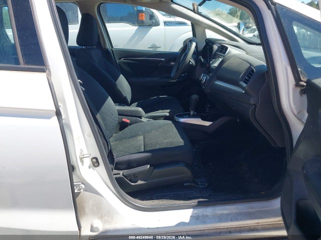 46249940 :رقم المزاد ، 3HGGK5H88FM752049 vin ، 2015 Honda Fit Ex/ex-l مزاد بيع
