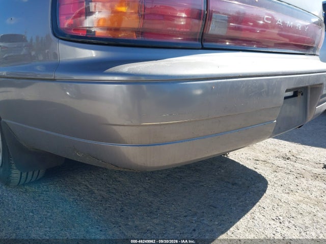 1992 Toyota Camry Le მანქანა იყიდება აუქციონზე, vin: JT2SK12E8N0080715, აუქციონის ნომერი: 46249962