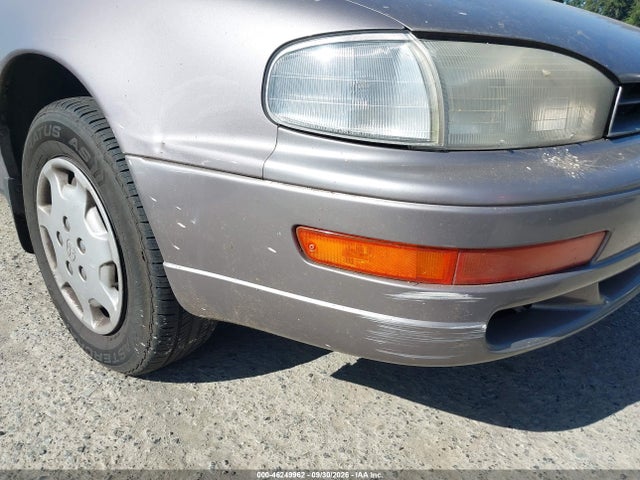 1992 Toyota Camry Le მანქანა იყიდება აუქციონზე, vin: JT2SK12E8N0080715, აუქციონის ნომერი: 46249962