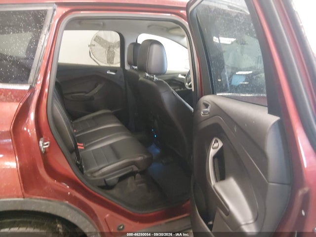 46250054 :رقم المزاد ، 1FMCU0JX7EUA76095 vin ، 2014 Ford Escape Titanium مزاد بيع
