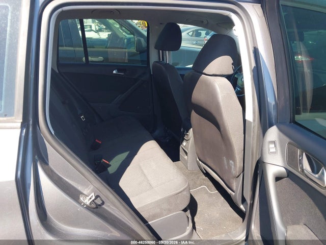 46250060 :رقم المزاد ، WVGAV7AX1FW545295 vin ، 2015 Volkswagen Tiguan S مزاد بيع