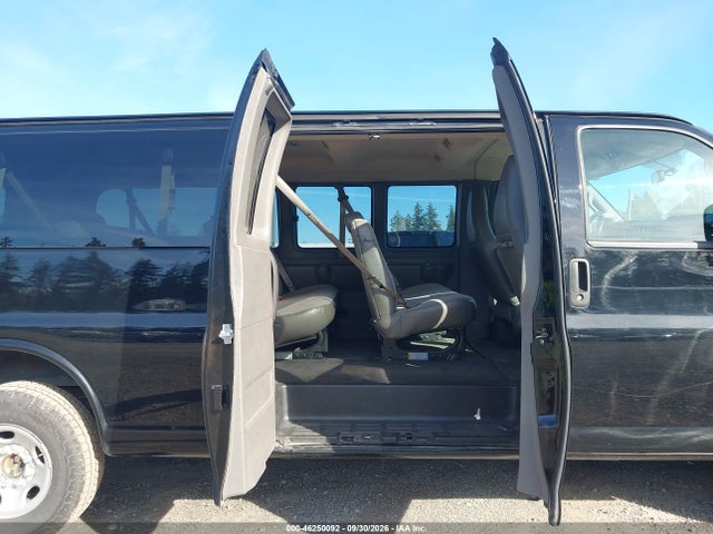 46250092 :رقم المزاد ، 1GAZGPFG8J1299421 vin ، 2018 Chevrolet Express 3500 Lt مزاد بيع