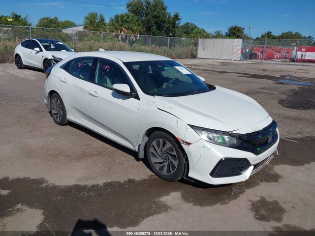 46250275 :رقم المزاد ، SHHFK7H36JU217064 vin ، 2018 Honda Civic Lx مزاد بيع
