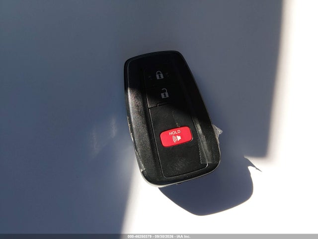 JTDKARFU9G3517214 Toyota Prius Three