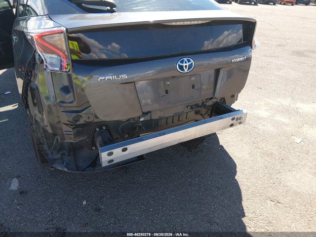 JTDKARFU9G3517214 Toyota Prius Three