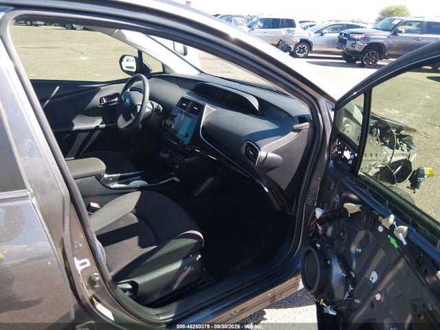 JTDKARFU9G3517214 Toyota Prius Three