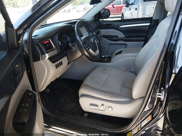 Продаж на аукціоні авто 2019 Toyota Highlander Le Plus, vin: 5TDZZRFH5KS305802, номер лоту: 46250446