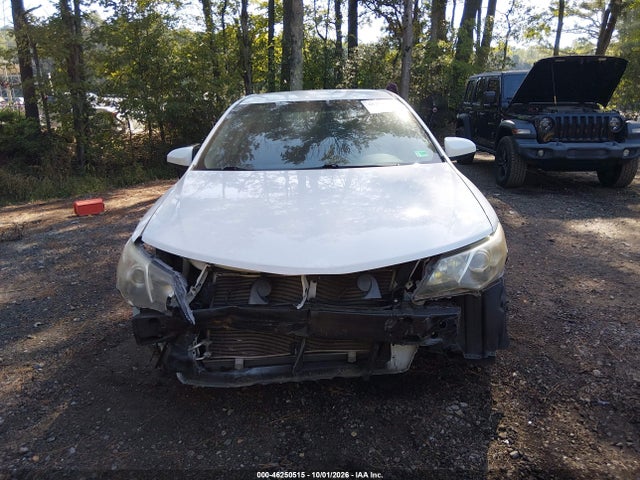 46250515 :رقم المزاد ، 4T1BF1FK5EU362861 vin ، 2014 Toyota Camry Se مزاد بيع