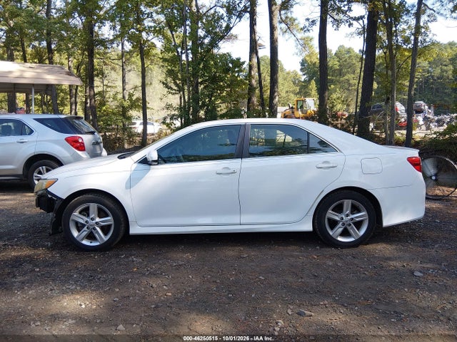 46250515 :رقم المزاد ، 4T1BF1FK5EU362861 vin ، 2014 Toyota Camry Se مزاد بيع