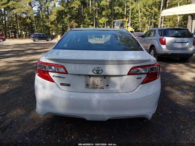 46250515 :رقم المزاد ، 4T1BF1FK5EU362861 vin ، 2014 Toyota Camry Se مزاد بيع