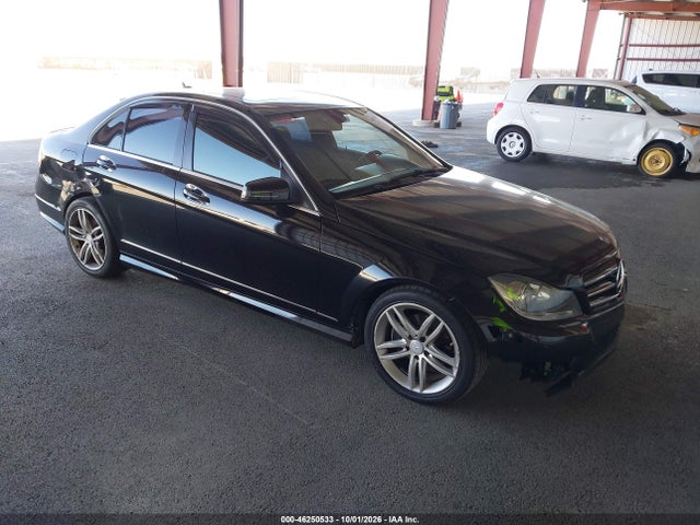 46250533 :رقم المزاد ، WDDGF4HB3EA888695 vin ، 2014 Mercedes-benz C 250 Luxury/sport مزاد بيع
