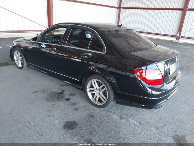 46250533 :رقم المزاد ، WDDGF4HB3EA888695 vin ، 2014 Mercedes-benz C 250 Luxury/sport مزاد بيع