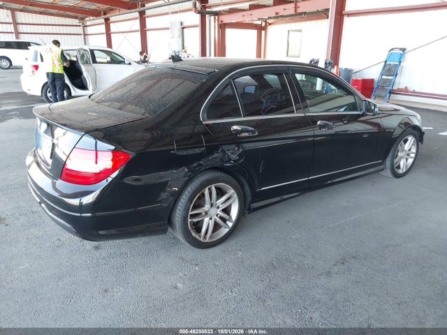 46250533 :رقم المزاد ، WDDGF4HB3EA888695 vin ، 2014 Mercedes-benz C 250 Luxury/sport مزاد بيع