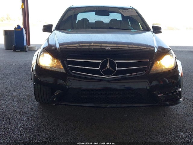 46250533 :رقم المزاد ، WDDGF4HB3EA888695 vin ، 2014 Mercedes-benz C 250 Luxury/sport مزاد بيع