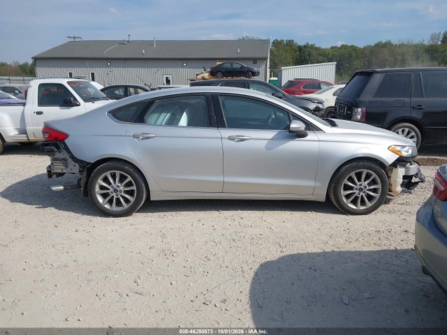 46250573 :رقم المزاد ، 3FA6P0H79HR104334 vin ، 2017 Ford Fusion Se مزاد بيع