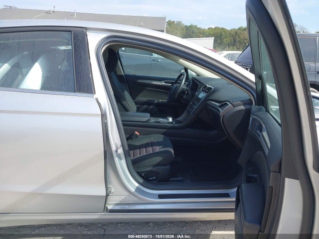 46250573 :رقم المزاد ، 3FA6P0H79HR104334 vin ، 2017 Ford Fusion Se مزاد بيع