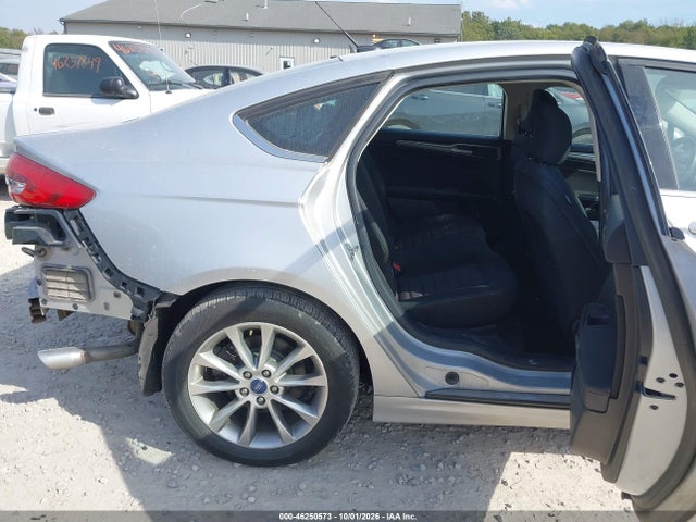 46250573 :رقم المزاد ، 3FA6P0H79HR104334 vin ، 2017 Ford Fusion Se مزاد بيع