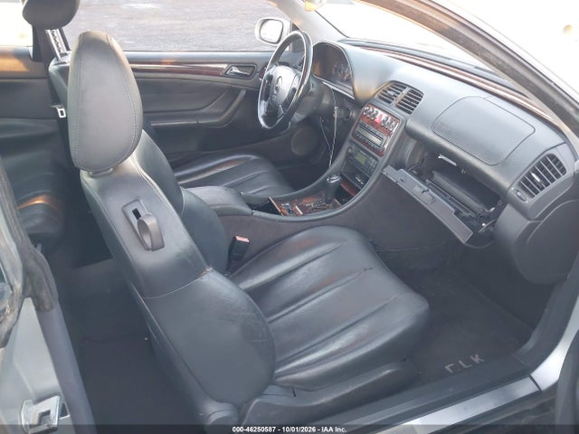 1999 Mercedes-benz Clk 320 მანქანა იყიდება აუქციონზე, vin: WDBLJ65G3XF093668, აუქციონის ნომერი: 46250587