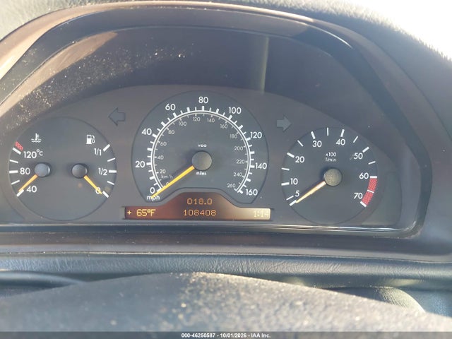 1999 Mercedes-benz Clk 320 მანქანა იყიდება აუქციონზე, vin: WDBLJ65G3XF093668, აუქციონის ნომერი: 46250587