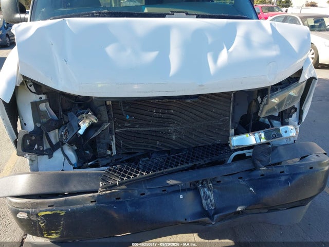 2018 Chevrolet Express G2500 მანქანა იყიდება აუქციონზე, vin: 1GCWGAFP9J1184799, აუქციონის ნომერი: 46250617