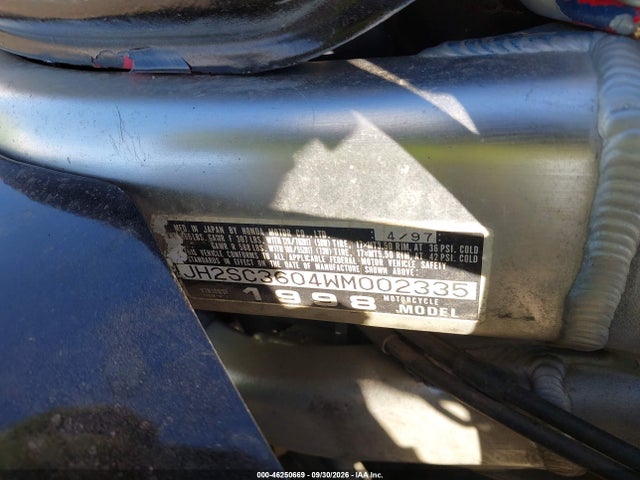 46250669 :رقم المزاد ، JH2SC3604WM002335 vin ، 1998 Honda Vtr1000 F مزاد بيع