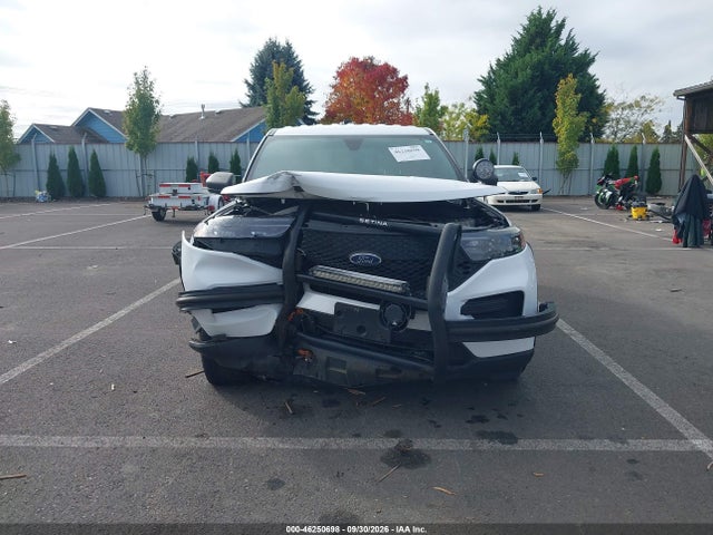 Ford Police Interceptor Utility 2020 1FM5K8AB2LGB23854 Image 13