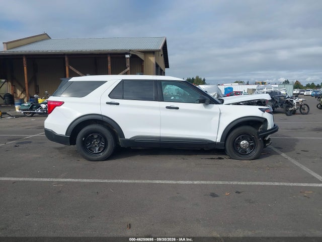Ford Police Interceptor Utility 2020 1FM5K8AB2LGB23854 Image 14