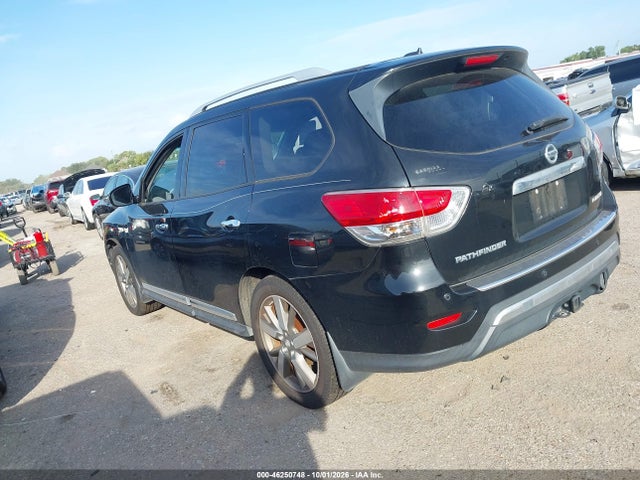 Продажа на аукционе авто 2015 Nissan Pathfinder Platinum, vin: 5N1AR2MN8FC672290, номер лота: 46250748
