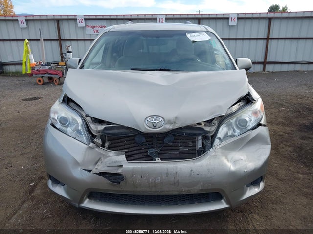 Toyota Sienna Le 7 Passenger 2016 5TDJK3DC8GS130992 Image 11