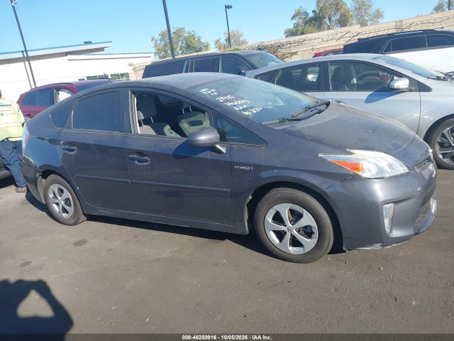 Toyota Prius Three 2015 JTDKN3DU8F1947329 Image 14