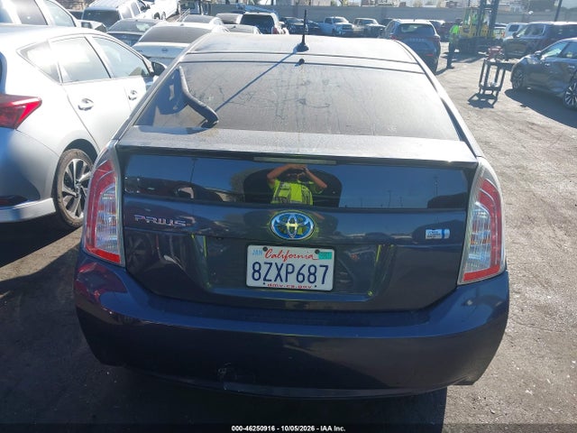 Toyota Prius Three 2015 JTDKN3DU8F1947329 Image 17