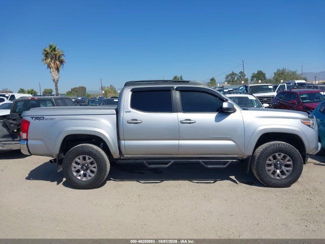 2016 Toyota Tacoma Sr5 V6 მანქანა იყიდება აუქციონზე, vin: 3TMAZ5CN8GM013553, აუქციონის ნომერი: 46250993